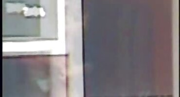 sex nhẫn rose Người phụ nữ gầy liếm vòi nước cho đến khi nó phát sex áo dài sáng và kích thích nó.