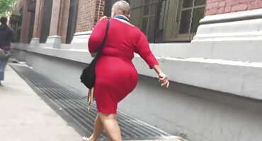 phim sex tiny Một người phim sex bố chồng con dâu phụ nữ giữ được fucked trong ass tại khu nghỉ mát.